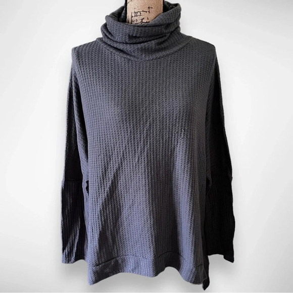 Women's Oversized Waffle Knit Batwing Turtleneck Gray Tunic Large | GUC - Picture 2 of 7